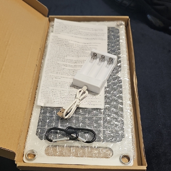 Portable Solar Panel Charger - Picture 2 of 3